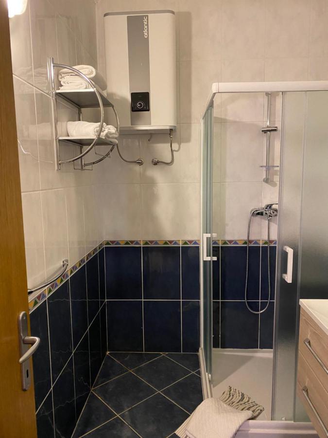 Apartmani Funda Bol Exteriör bild
